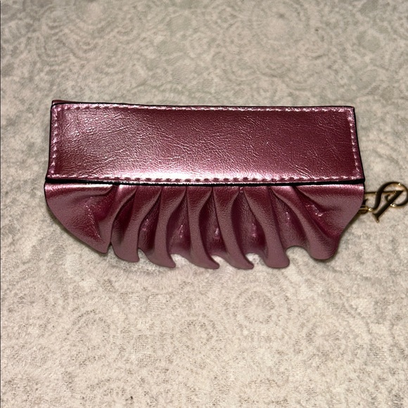 Beautiful Shell Coin Pouch - Picture 4 of 6